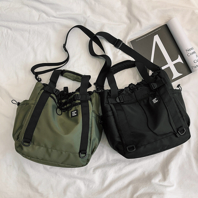 Borsa da viaggio a spalla stampata a vetro di seta per il design alla moda e l'anniversario del dipendente