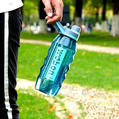 Coppa d'acqua portatile di grande capacità ideale per le attività dei dipendenti e i regali aziendali