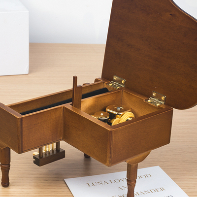 Scatola musicale per pianoforte in legno stampata a schermo di seta Ideale per i favori di nozze Regali per la festa di nozze