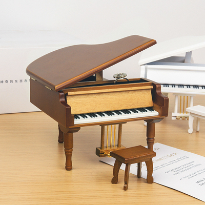 Scatola musicale per pianoforte in legno stampata a schermo di seta Ideale per i favori di nozze Regali per la festa di nozze