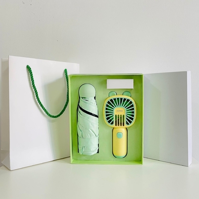 Novità Regali Cool Summer Business Gift Box Set Disegni animati Fan portatile ombrello