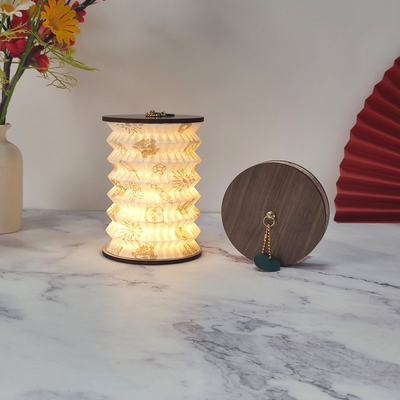Vivi la bellezza delle lanterne cinesi con il nostro regalo per lampadari pieghevoli