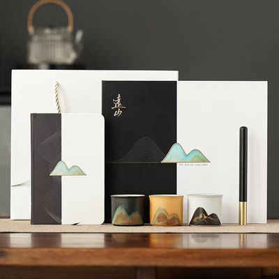 Hotel and Resort Far Mountains 1 Color Color Printing Set piccolo culturale e creativo