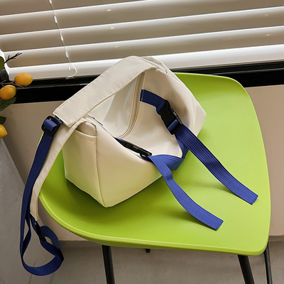 Borsa da spalla personalizzata alla moda e alla moda per il ritorno a scuola o la laurea