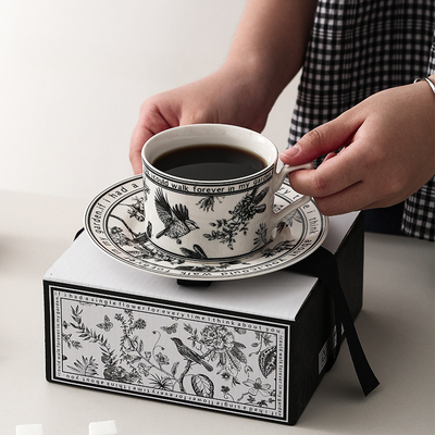 Xiao Xiangfeng Tazza e piatto di caffè nero e bianco perfetto per sport e giochi