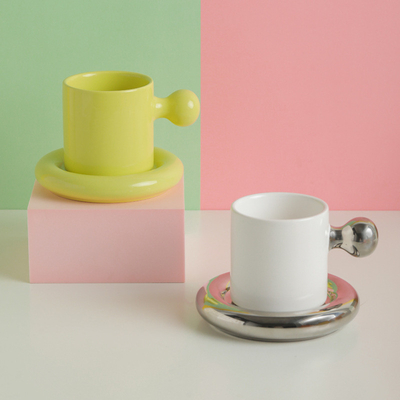 Squisita maniglia di uova di caramelle nordiche, coppa e piatto in ceramica, per regalo ai dipendenti dell'azienda.