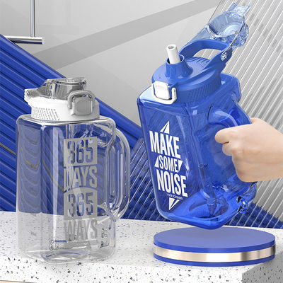 Relazioni con gli alunni e avventure all'aria aperta Julong personalizza la bottiglia d'acqua ha tutto