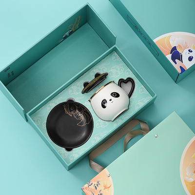 Promuovi il tuo business con stile Chengdu Panda Water Cup Souvenirs for Business Partners