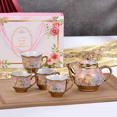 Set in ceramica stampata a vetro di seta in stile europeo con tazza e piatto di caffè placcati in oro
