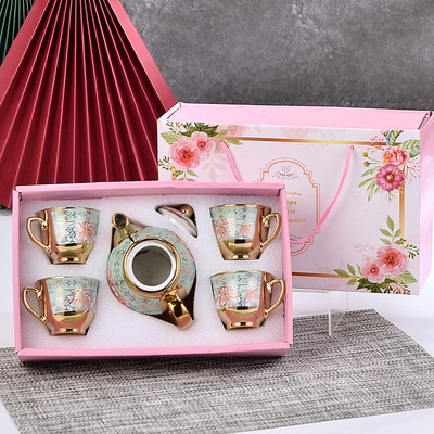 Set in ceramica stampata a vetro di seta in stile europeo con tazza e piatto di caffè placcati in oro