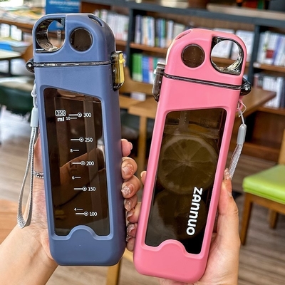 Coppa di paglia di plastica portatile per la temperatura Coppa estetica quadrata per sport Coppa d'acqua per attività