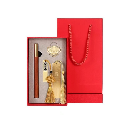 Relazioni con gli alunni e riunioni di classe Scatola regalo culturale classica con penna di legno