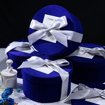 Tecniche di stampa su tela di seta Set regalo di velluto di lusso leggero per il compleanno del fidanzato