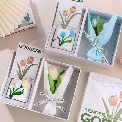 Celebrate la Giornata della Donna con il regalo perfetto Creativo Fiore Aromaterapia Candela Gift Box