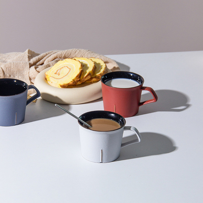 Stampa su telaio di seta Tazza minimalista giapponese Premio per attività pratiche per tazze di caffè