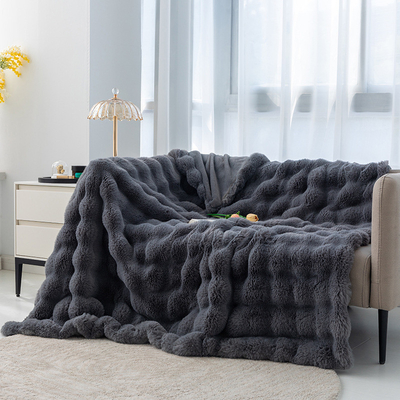 Vivi un'atmosfera estiva confortevole con la coperta Toscana Bubble Rabbit