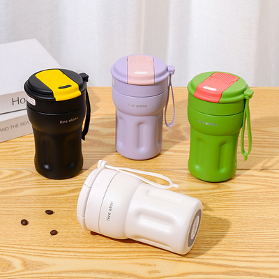 Alberghi e resort devono avere una tazza di caffè isolato portatile con doppia cannuccia