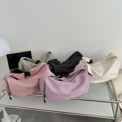 Borsa da fitness di moda e resistente con una sola spalla diagonale per tutte le vostre esigenze