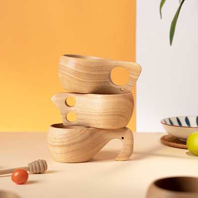 Aggiorna il tuo equipaggiamento di viaggio con la tazza di caffè creativa integrata in legno finlandese retrò