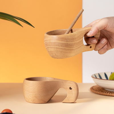 Aggiorna il tuo equipaggiamento di viaggio con la tazza di caffè creativa integrata in legno finlandese retrò
