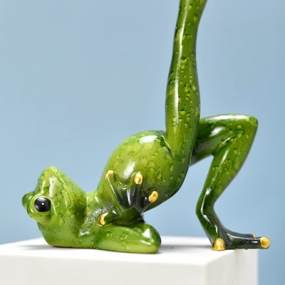 Promozione Decorate Gift Glass Yoga Frog Resin Craft per TV e Wine Cabinet