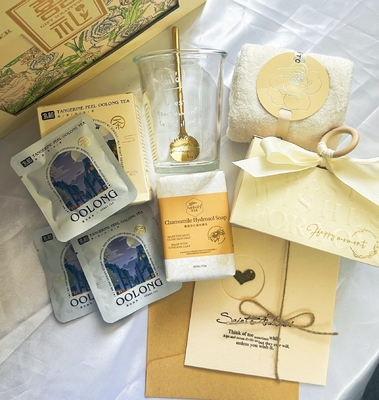 Set regalo di matrimonio personalizzato Acqua e sapone Tazza Oolong Tea e Creativa Candy Box