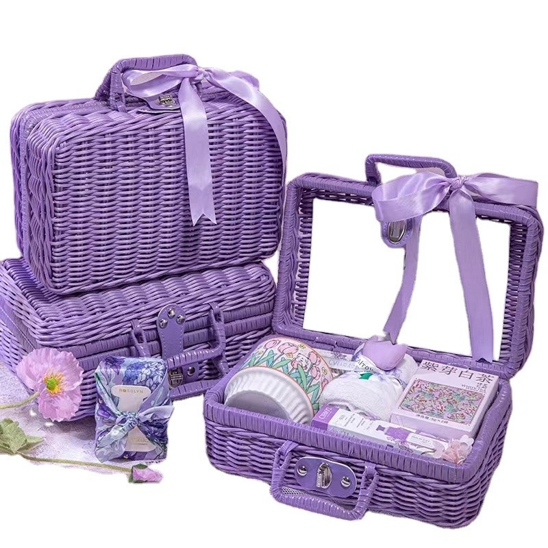 Cestino di picnic viola da mano ideale per le attività e i regali di compleanno delle donne