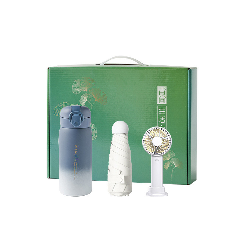 Set estivo fresco Tazza d'acqua sportiva di plastica Ventilatore portatile Capsula ombrello come regalo di benvenuto