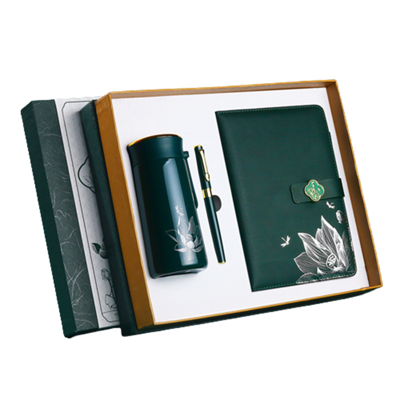 Set regalo improntato a colori per il business Notepad Coppa isolante e penna per logo personalizzato