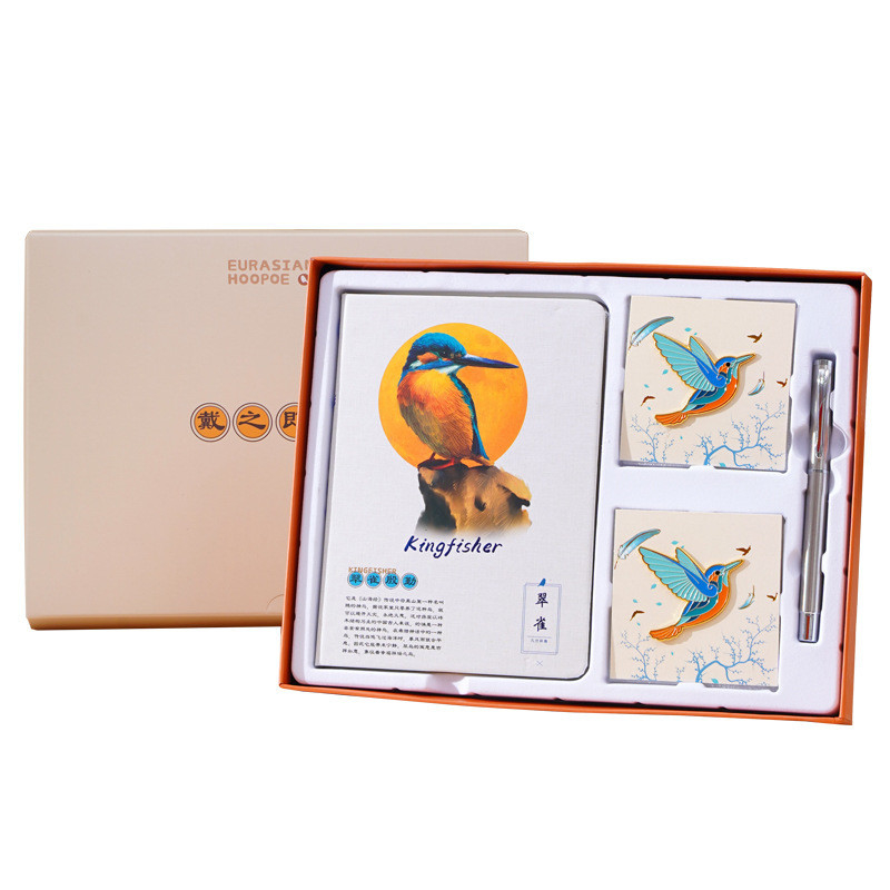 Personalizza Good Luck Bird Gift Box Set Notebook Brooches e penna per il Business Gifting